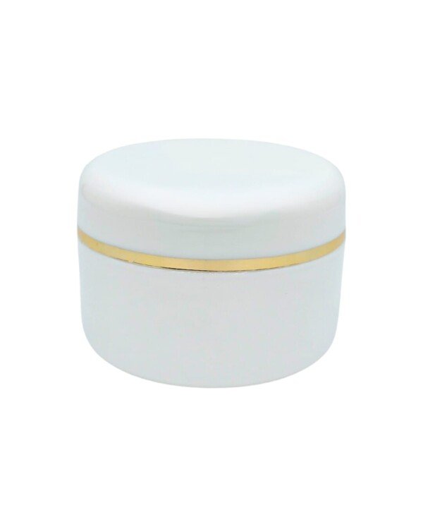 علبة خمرية 100 مل بلاستيك